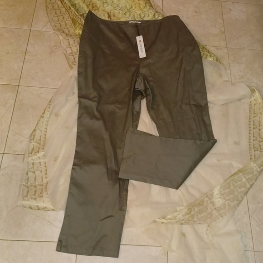 Spanner‎ khaki pants new with tags size 16